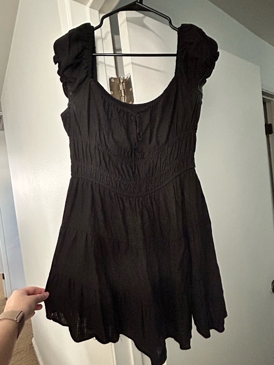 Lulus Dresses & Skirts - Lulus Black Womens Summer Dress - Classic Ruched Bodice